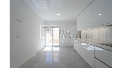 Apartamento T3 para Venda em Águas Livres