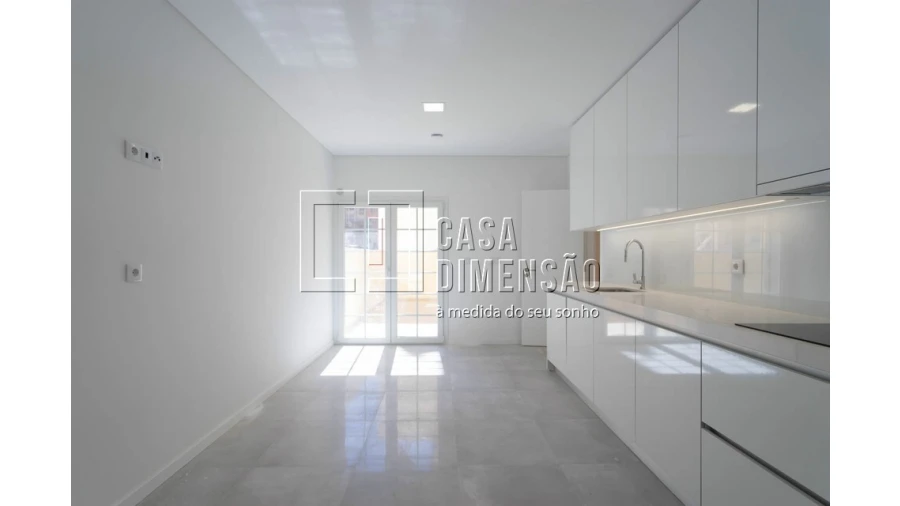 Apartamento T3 para Venda em Águas Livres Foto 23