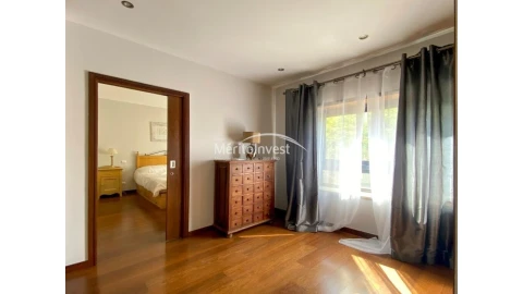 Apartamento T4 para Venda em Portimão