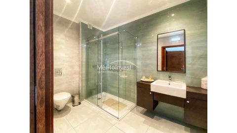 Apartamento T4 para Venda em Portimão