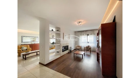 Apartamento T4 para Venda em Portimão