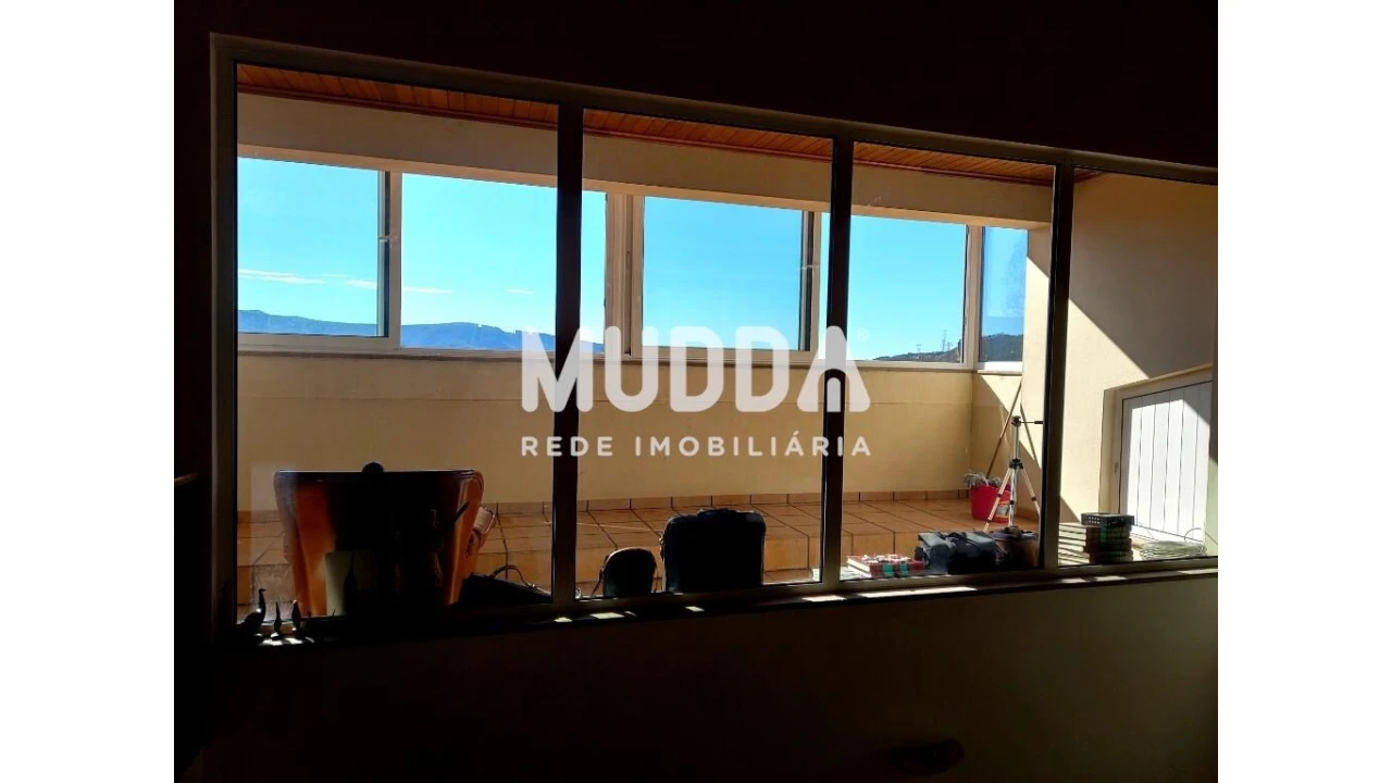 Moradia T4 para Venda em Ossela Foto 25