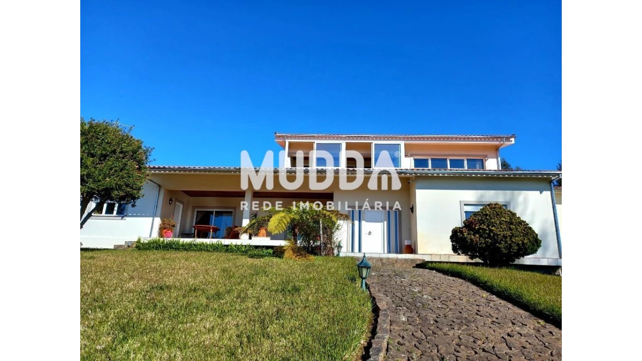 Moradia T4 para Venda em Ossela Foto 1