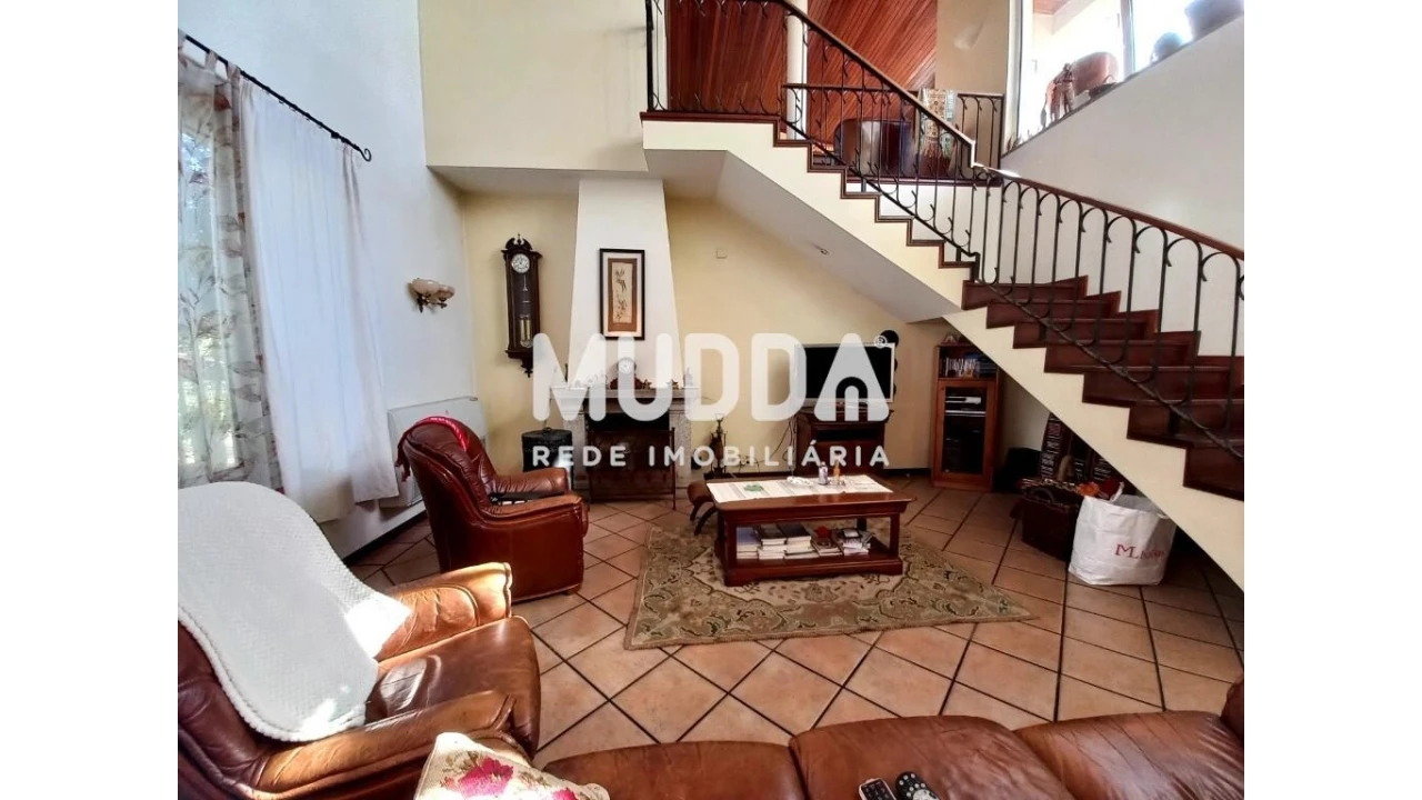 Moradia T4 para Venda em Ossela Foto 18