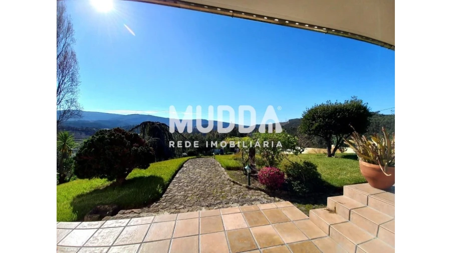 Moradia T4 para Venda em Ossela Foto 9