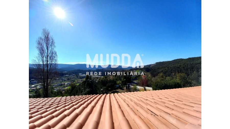 Moradia T4 para Venda em Ossela Foto 23