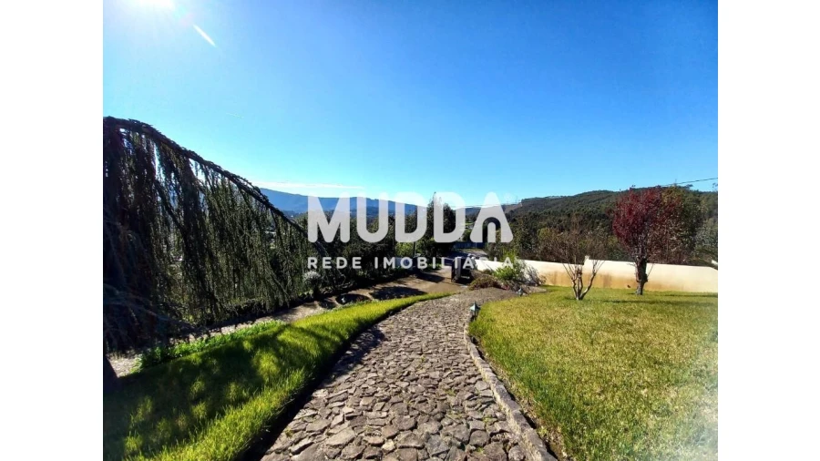 Moradia T4 para Venda em Ossela Foto 58