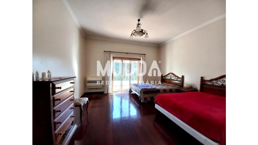 Moradia T4 para Venda em Ossela Foto 34