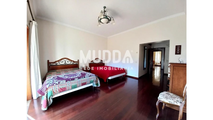 Moradia T4 para Venda em Ossela Foto 33