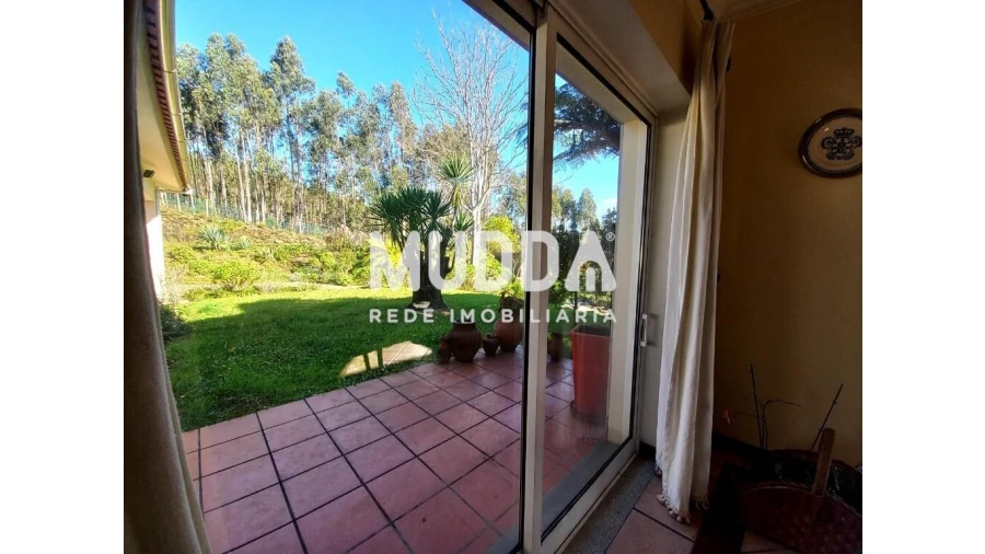 Moradia T4 para Venda em Ossela Foto 6