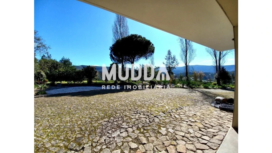 Moradia T4 para Venda em Ossela Foto 51