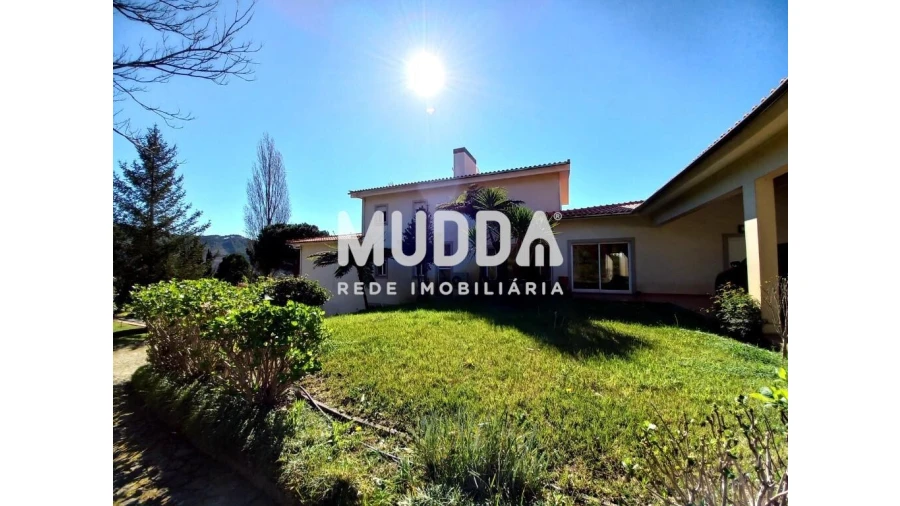 Moradia T4 para Venda em Ossela Foto 48