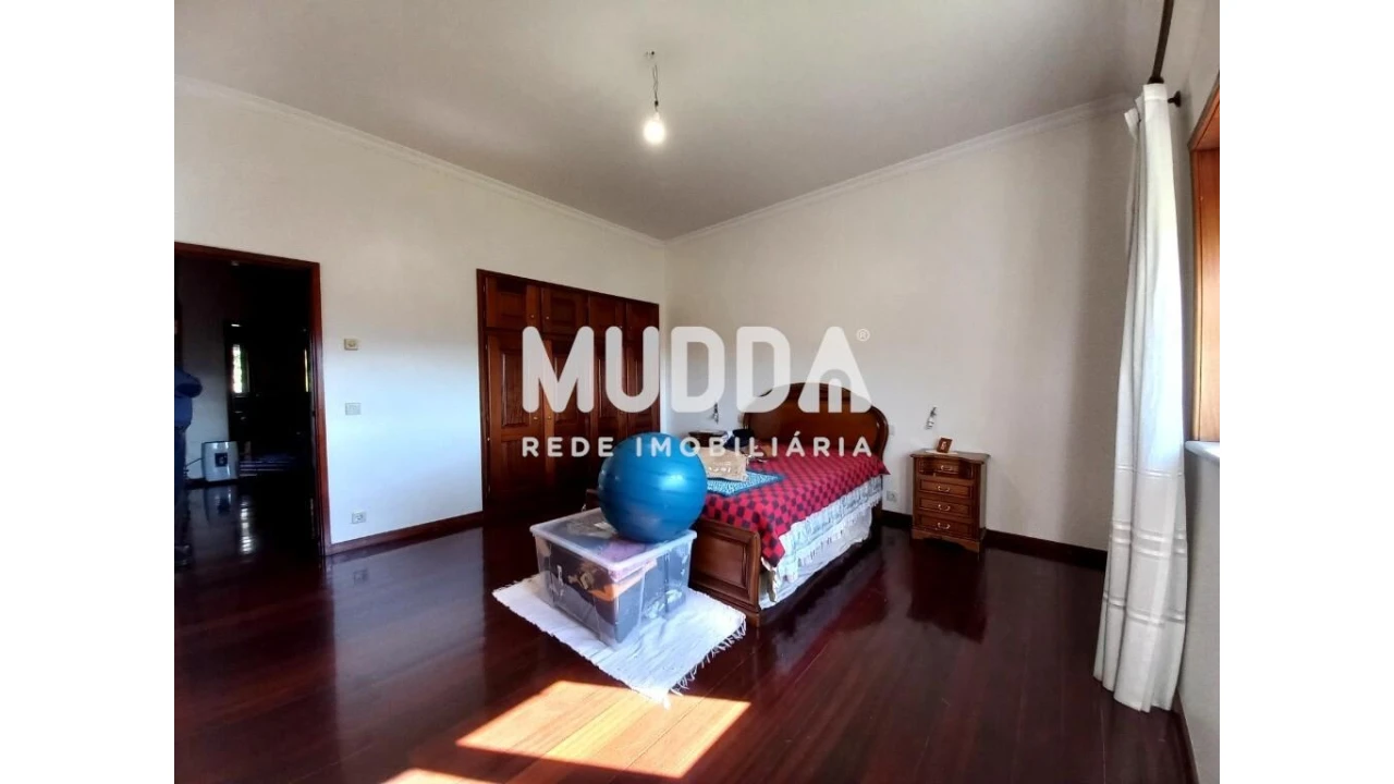 Moradia T4 para Venda em Ossela Foto 28