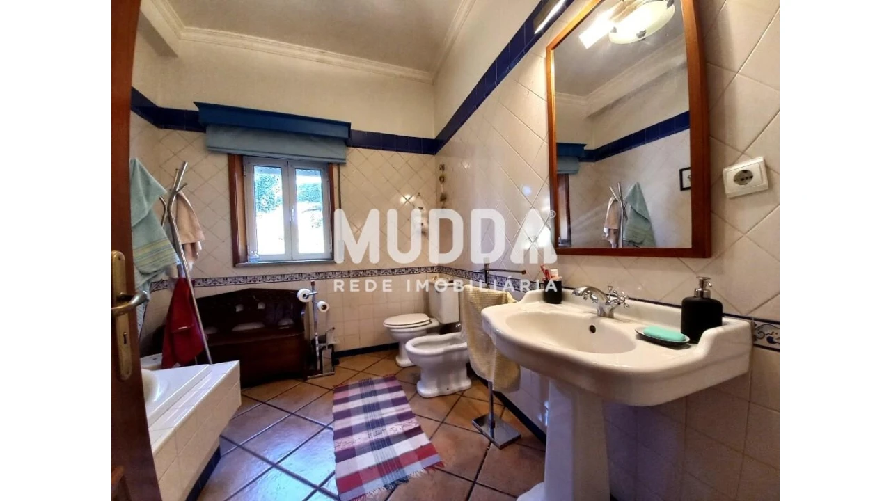 Moradia T4 para Venda em Ossela Foto 36