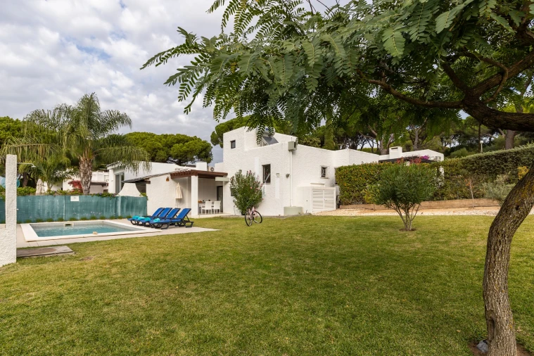 Apartamento T3 para Arrendamento férias em Quarteira Foto 28