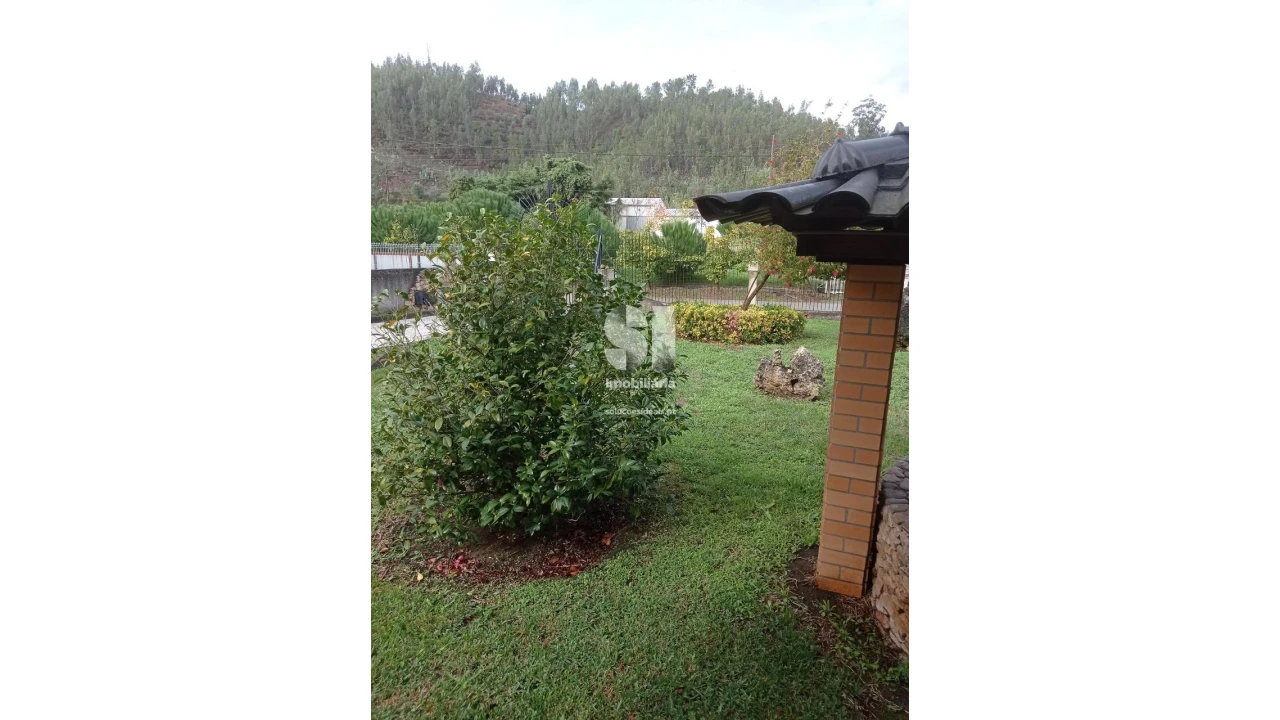 Moradia T4 para Venda em Semide e Rio Vide Foto 2