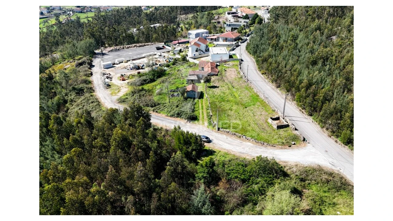 Moradia T3 para Venda em Arnoso (Santa Maria e Santa Eulália) e Sezures Foto 18