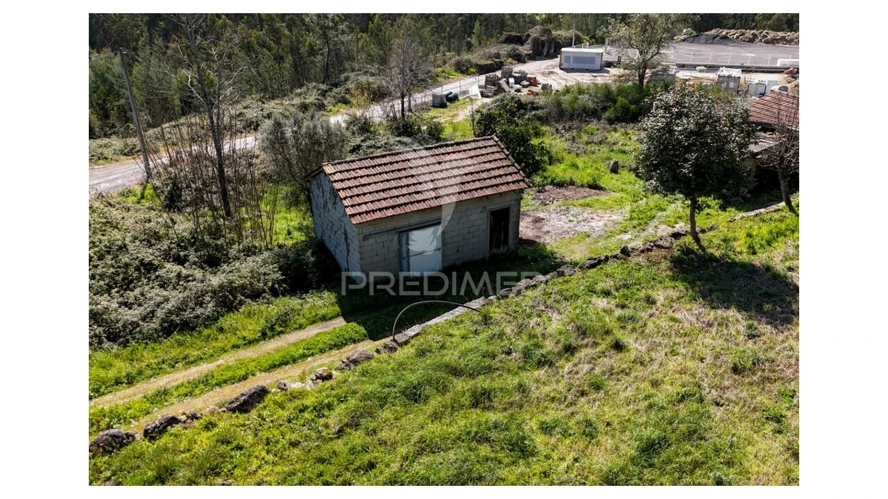 Moradia T3 para Venda em Arnoso (Santa Maria e Santa Eulália) e Sezures Foto 7