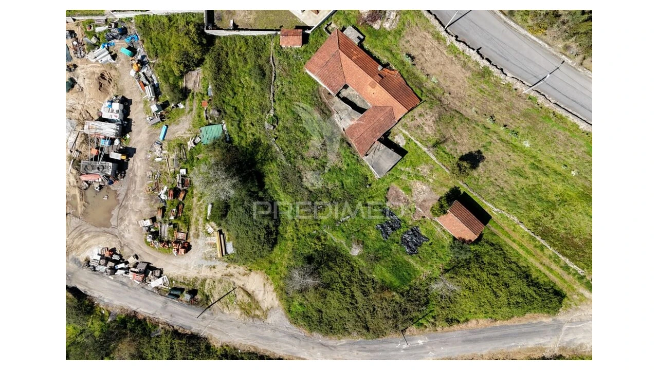 Moradia T3 para Venda em Arnoso (Santa Maria e Santa Eulália) e Sezures Foto 10