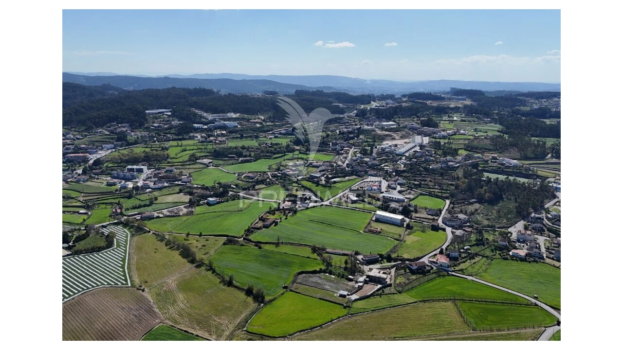 Moradia T3 para Venda em Arnoso (Santa Maria e Santa Eulália) e Sezures Foto 16