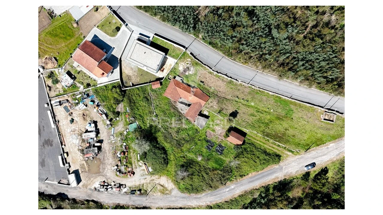 Moradia T3 para Venda em Arnoso (Santa Maria e Santa Eulália) e Sezures Foto 15