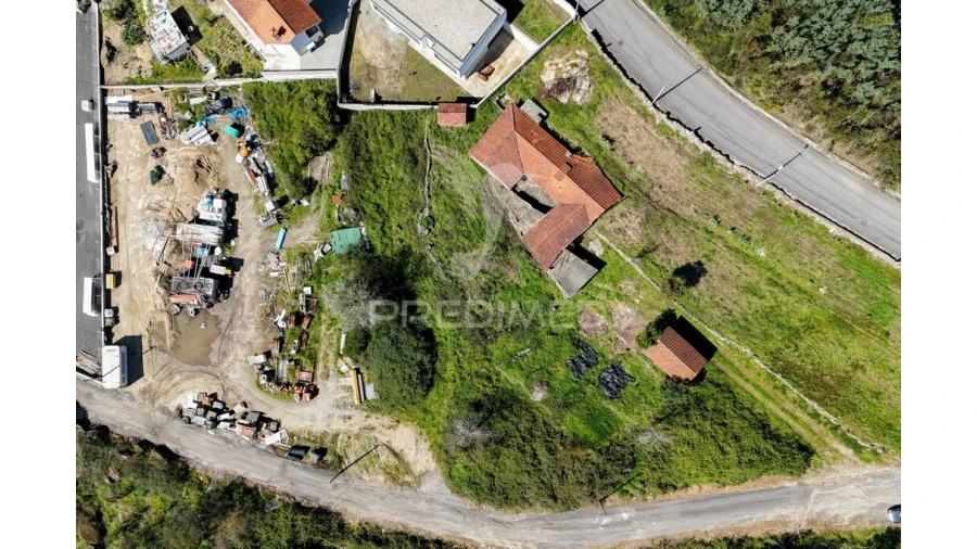 Moradia T3 para Venda em Arnoso (Santa Maria e Santa Eulália) e Sezures Foto 4