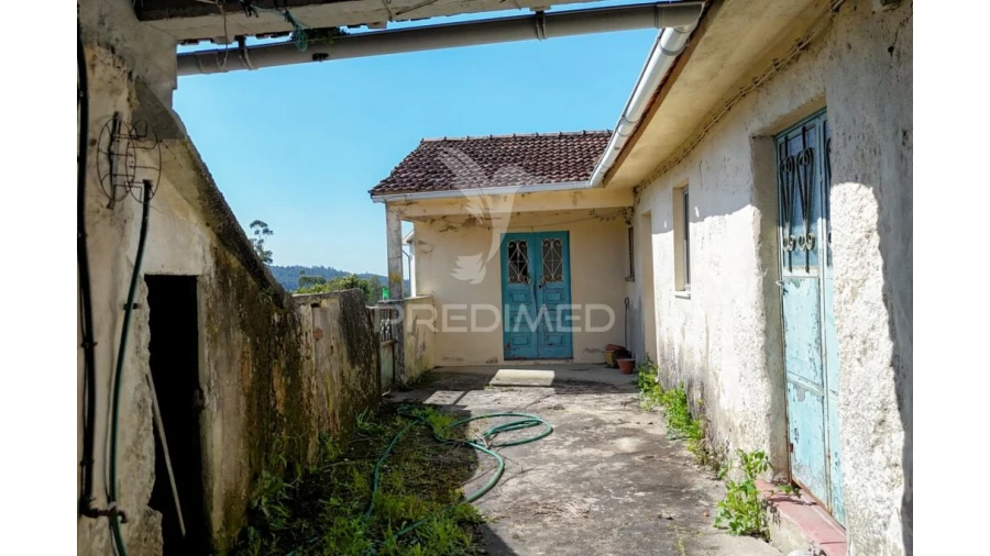 Moradia T3 para Venda em Arnoso (Santa Maria e Santa Eulália) e Sezures Foto 9