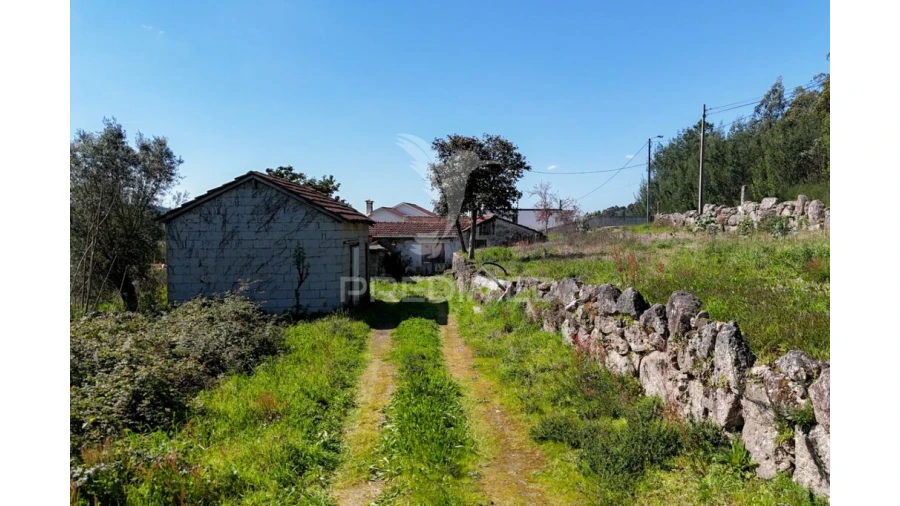 Moradia T3 para Venda em Arnoso (Santa Maria e Santa Eulália) e Sezures Foto 6