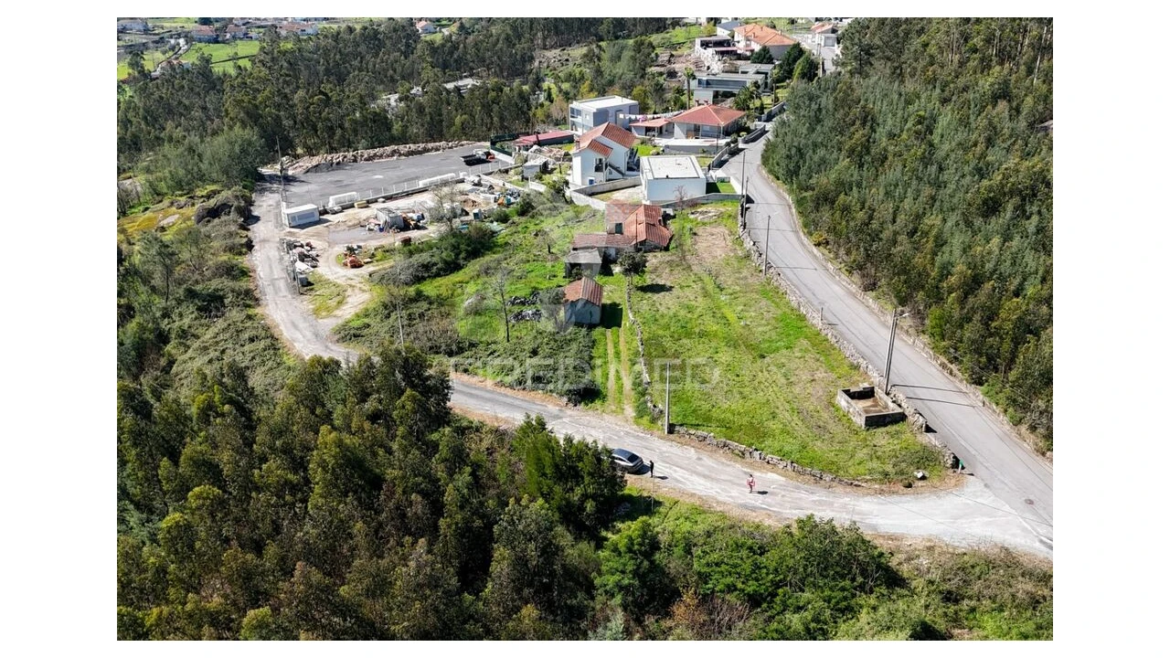 Moradia T3 para Venda em Arnoso (Santa Maria e Santa Eulália) e Sezures Foto 3
