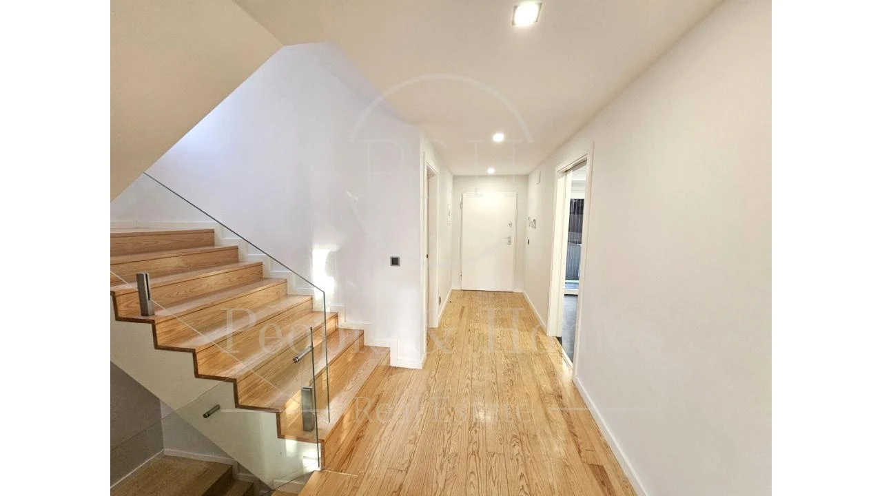 Moradia T4 para Venda em Cascais e Estoril Foto 6