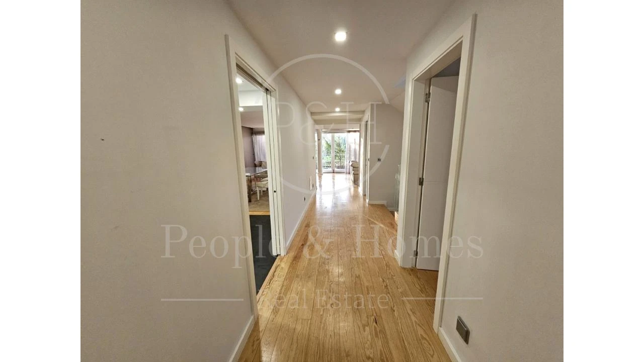 Moradia T4 para Venda em Cascais e Estoril Foto 7