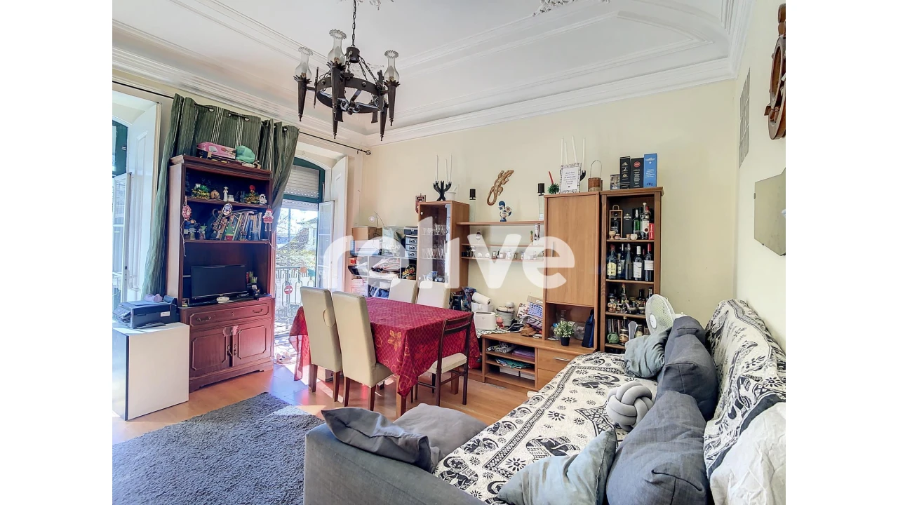Apartamento T2 para Venda em Ajuda Foto 4