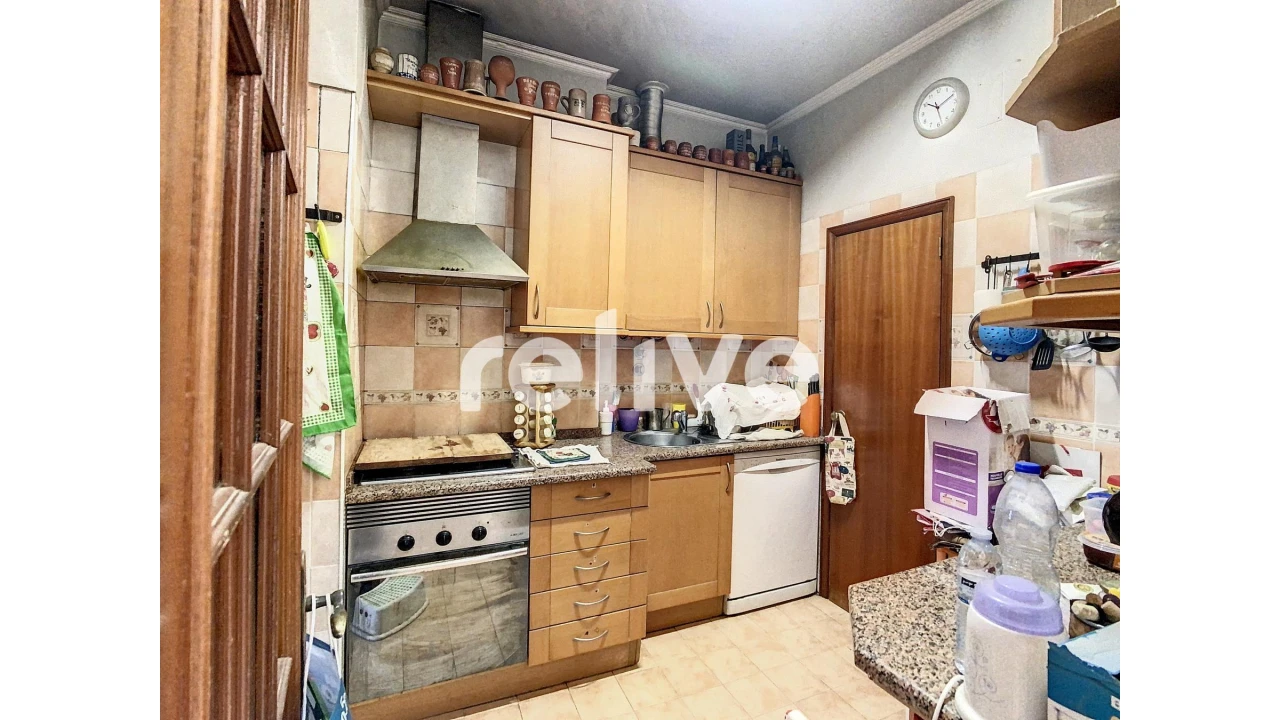 Apartamento T2 para Venda em Ajuda Foto 23