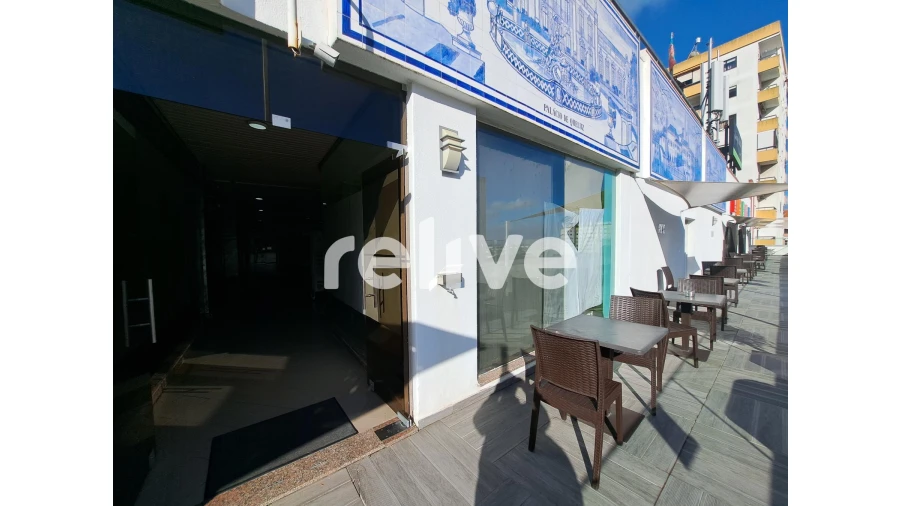 Loja para Venda em Massamá e Monte Abraão Foto 9