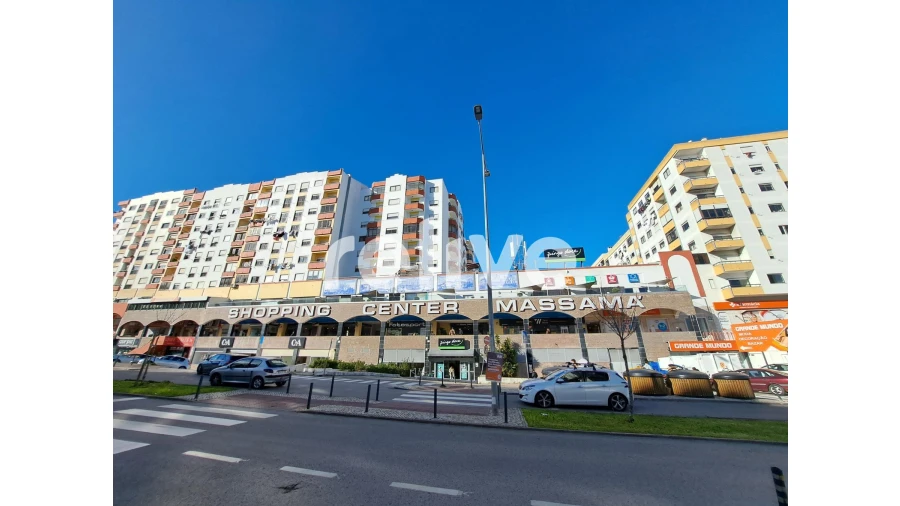 Loja para Venda em Massamá e Monte Abraão Foto 12