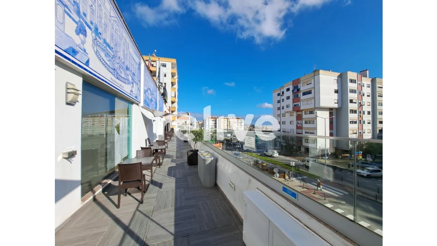 Loja para Venda em Massamá e Monte Abraão Foto 16