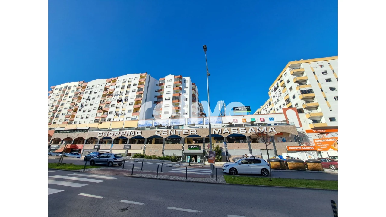 Loja para Venda em Massamá e Monte Abraão Foto 12
