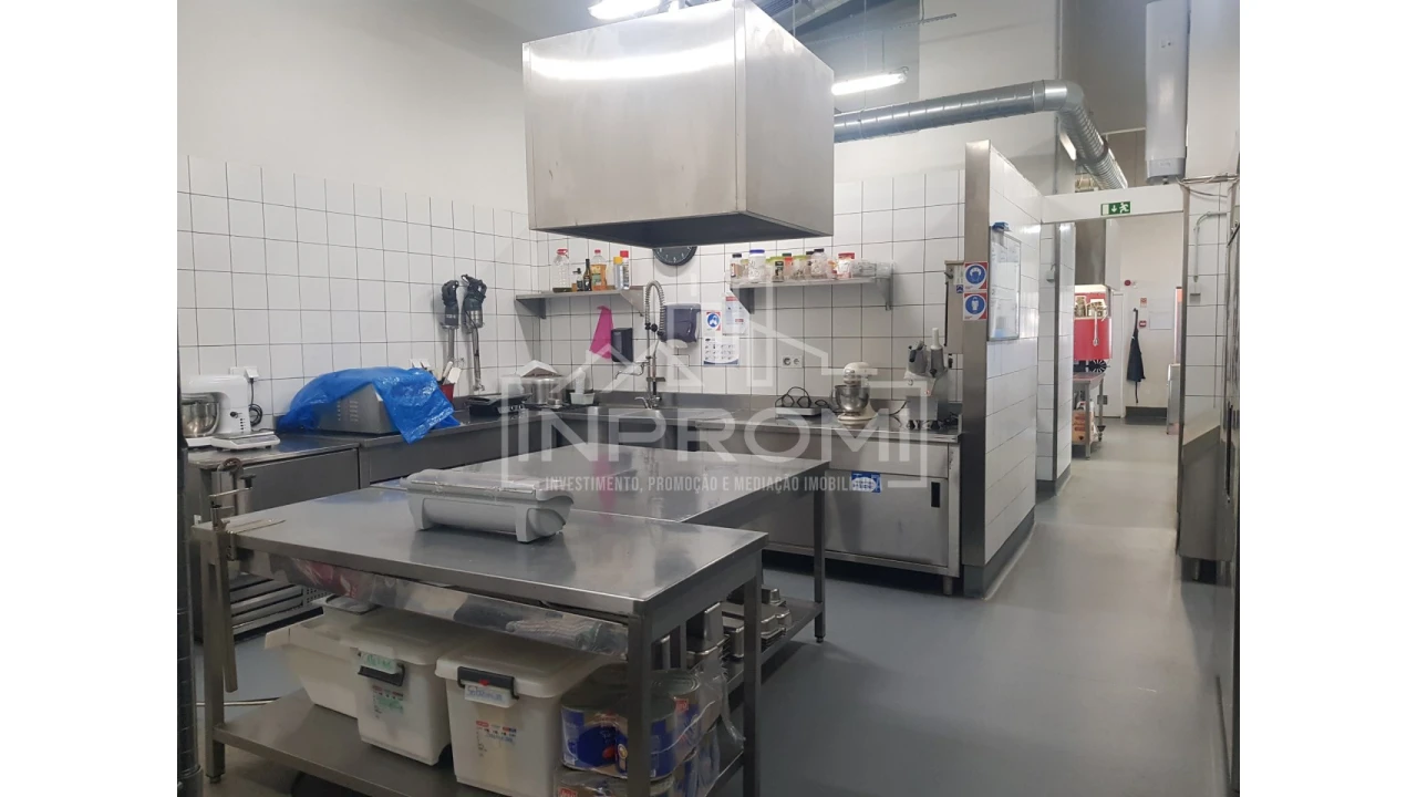 Negócio para Venda em Loures Foto 11