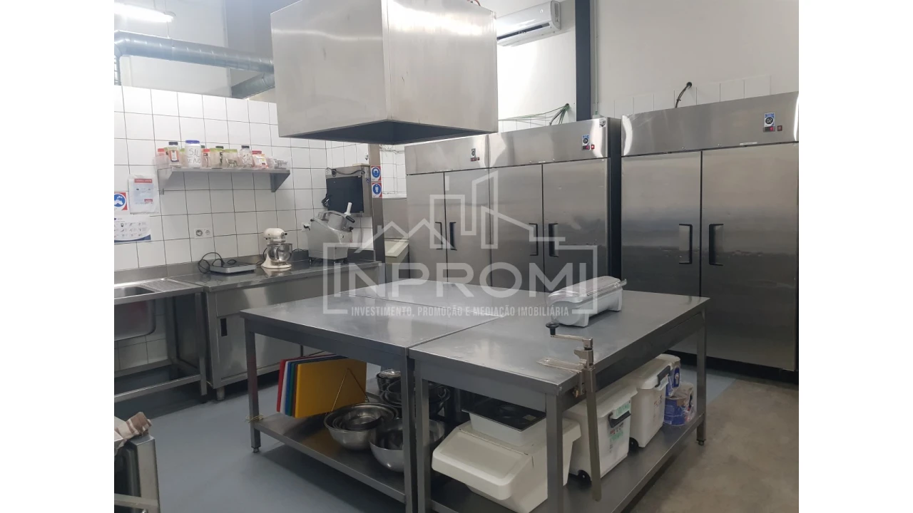 Negócio para Venda em Loures Foto 12