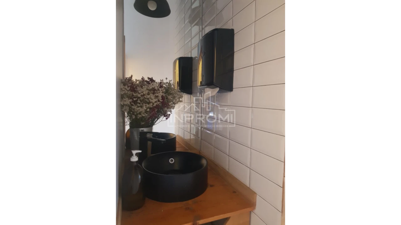 Negócio para Venda em Loures Foto 32