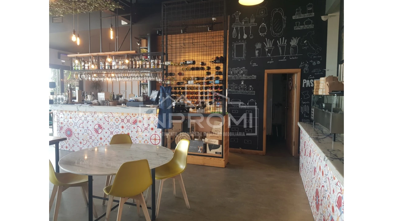 Negócio para Venda em Loures Foto 18