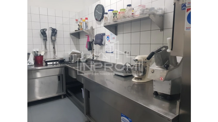 Negócio para Venda em Loures Foto 16