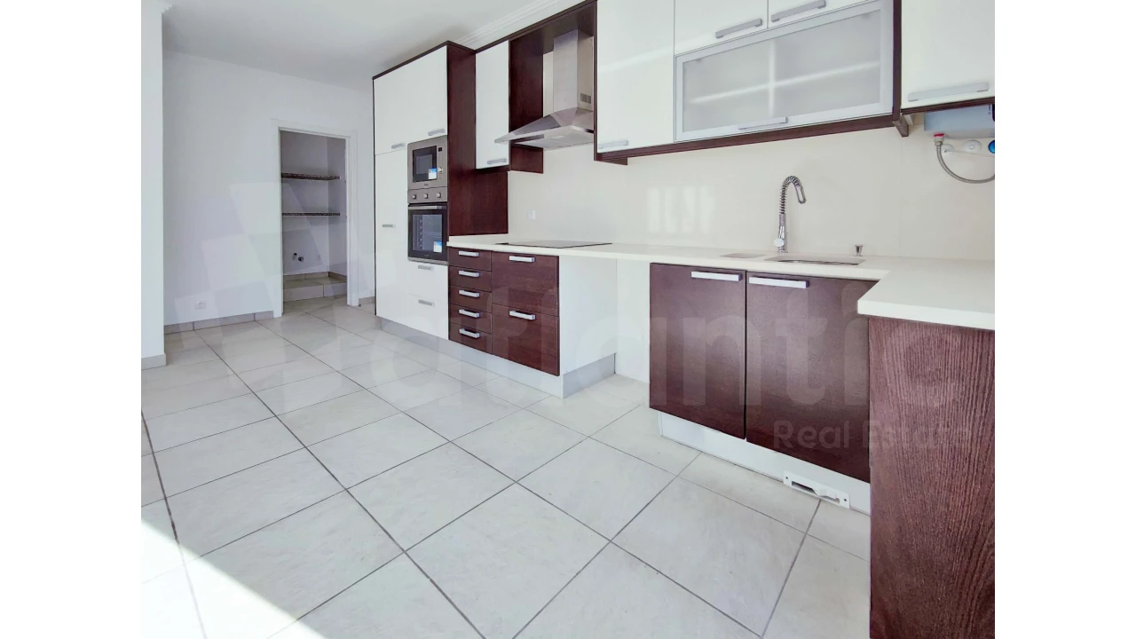 Moradia T4 para Venda em Ericeira Foto 9