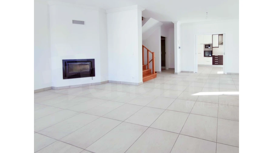 Moradia T4 para Venda em Ericeira Foto 6