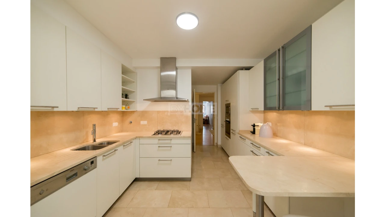 Apartamento T2 para Venda em Santa Maria Maior Foto 11