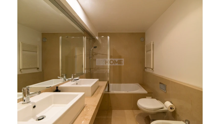 Apartamento T2 para Venda em Santa Maria Maior Foto 20