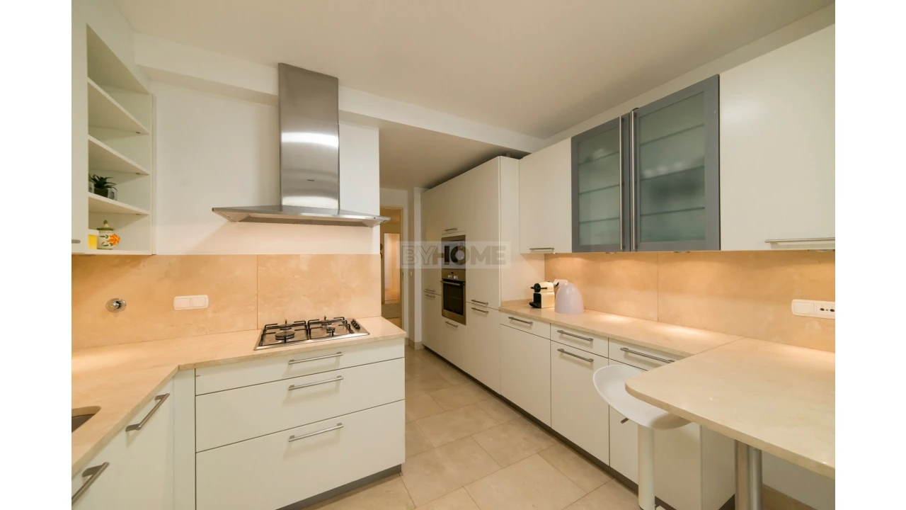 Apartamento T2 para Venda em Santa Maria Maior Foto 14