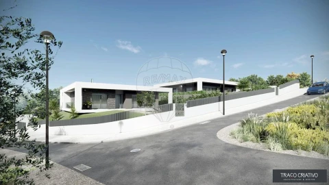 Moradia T3 para Venda em Queluz e Belas