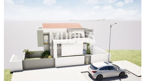Terreno para Venda em Sé, Santa Maria e Meixedo