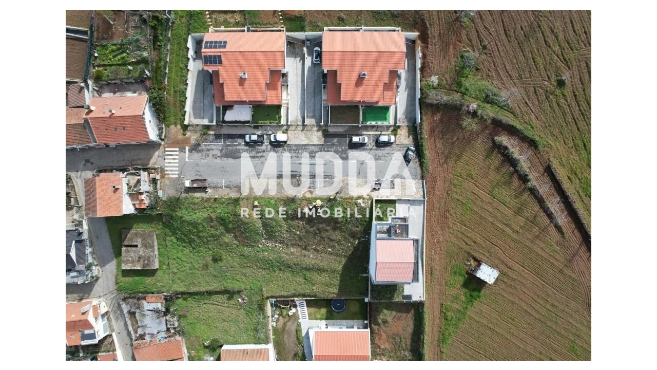 Terreno para Venda em Sé, Santa Maria e Meixedo Foto 9